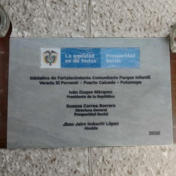 Placas conmemorativas