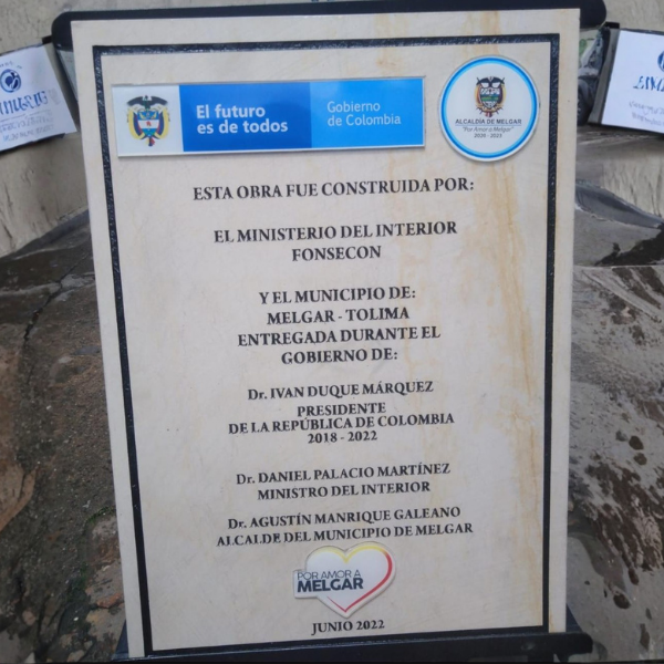 Placas conmemorativas