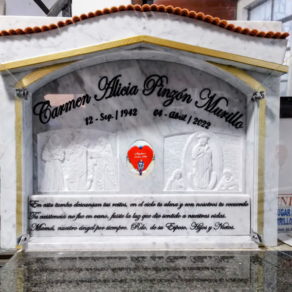 Lápida Mármol Personalizada | Tributo Eterno