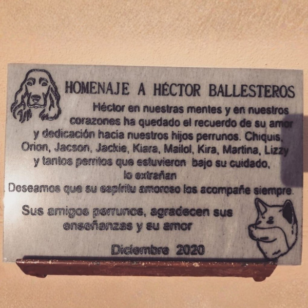Placas conmemorativas