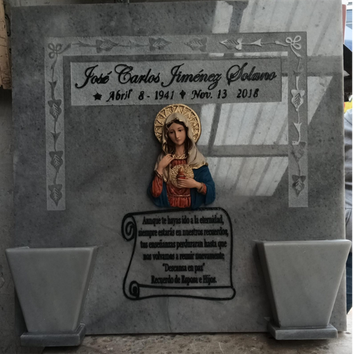 Lápida Mármol Personalizada | Tributo Eterno