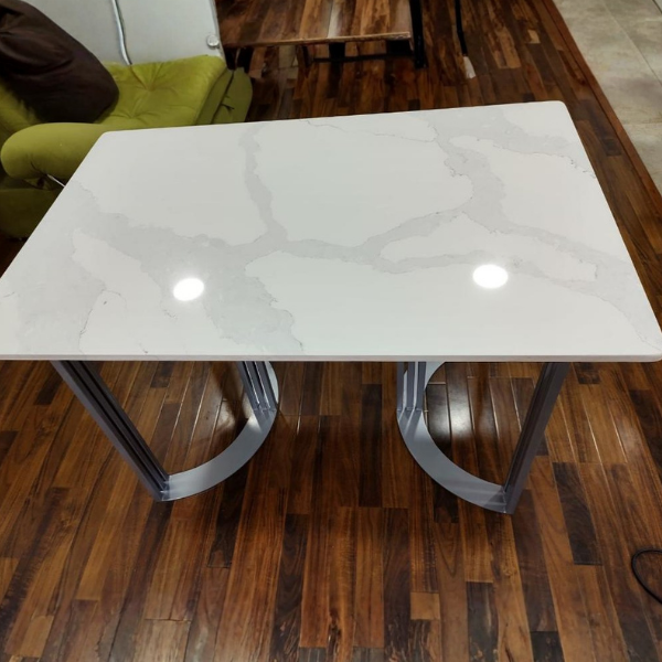 Mesa de comedor Quarztone blanco Calacatta
